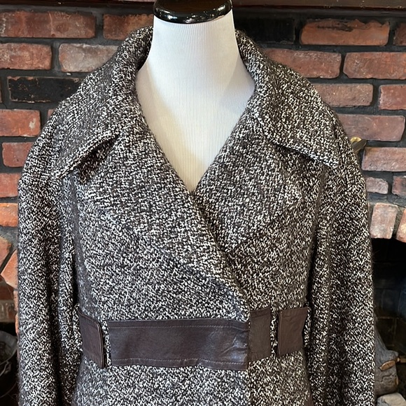 Cynthia Steffe Grey & Black Tweed Coat size xl - Picture 2 of 10